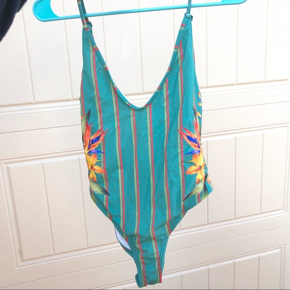 NWOT One piece Swimsuit - Picture 3 of 4